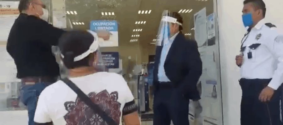 Hombre en Quintana Roo se niega a que le tomen temperatura por creer que el termómetro digital “causa daño cerebral”