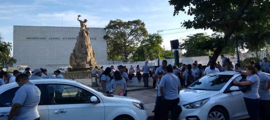 Advierte STAIUJAT que no pondrá a negociación prestaciones ante crisis que enfrenta la UJAT