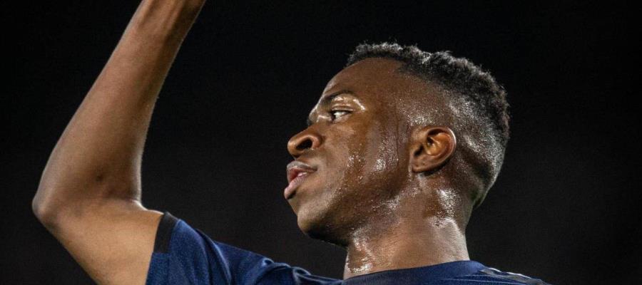 Vinicius sufre insultos racistas; futbolistas respaldan al madridista