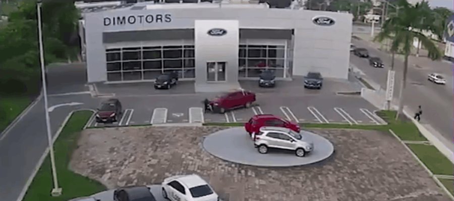 Víctimas de robo atropellan a dos delincuentes en Veracruz Víctimas de robo atropellan a dos delincuentes en Veracruz