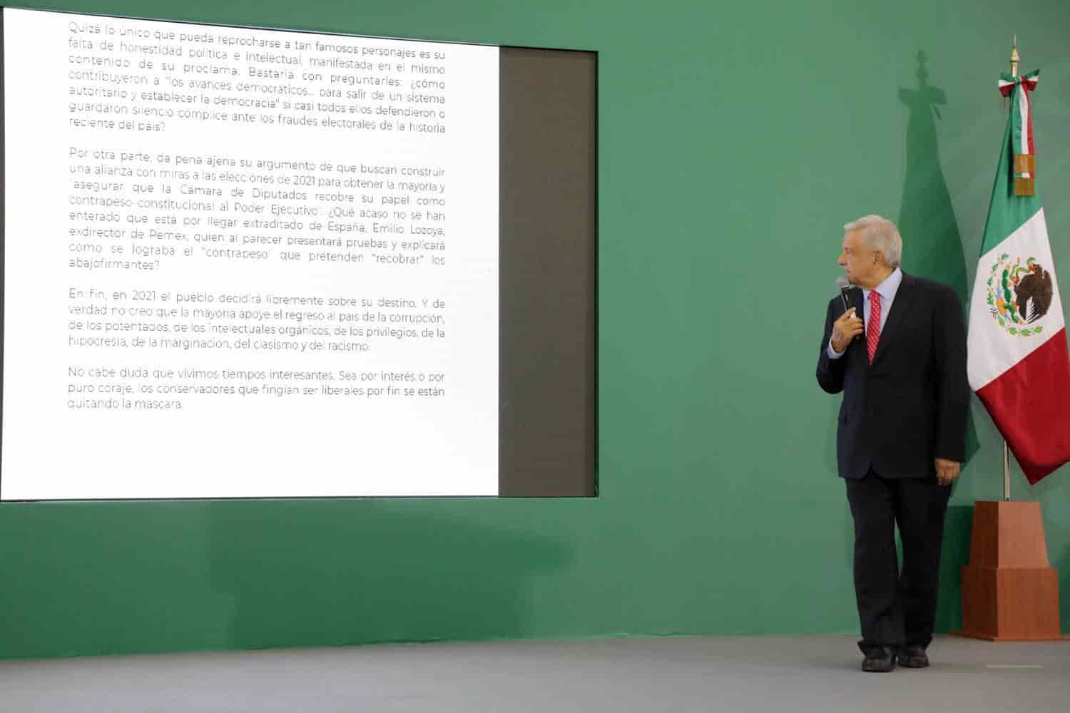 Celebra Andrés Manuel que escritores y periodistas se agrupen para proponer una alianza opositora con miras al 2021