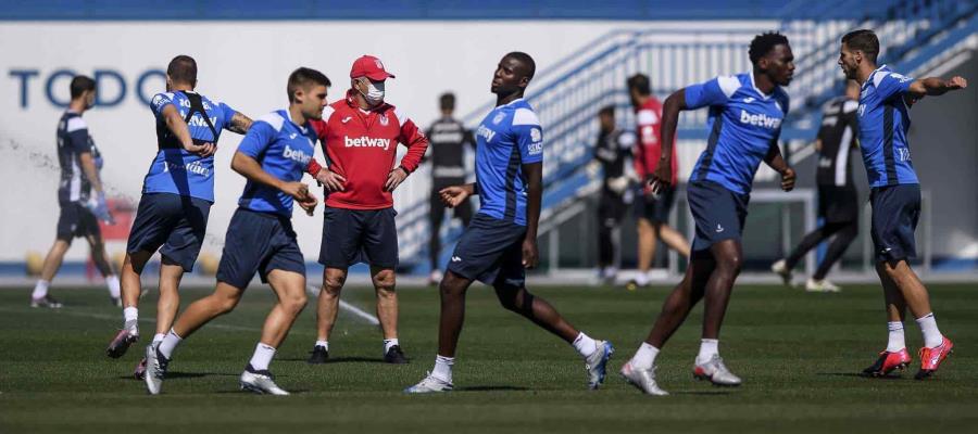 Javier Aguirre, a punto de salvar al Leganés del Descenso Javier Aguirre, a punto de salvar al Leganés del Descenso
