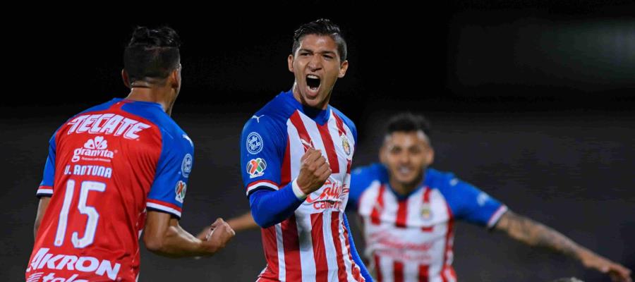 Chivas vence al América; va a la Final de la Copa por México ante Cruz Azul Chivas vence al América; va a la Final de la Copa por México ante Cruz Azul