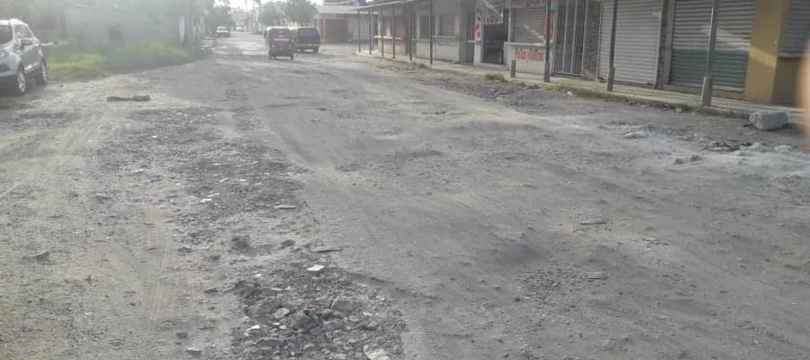 Piden a ayuntamiento de Centro arregle calles en la Francisco Villa; más del 90% están destrozadas