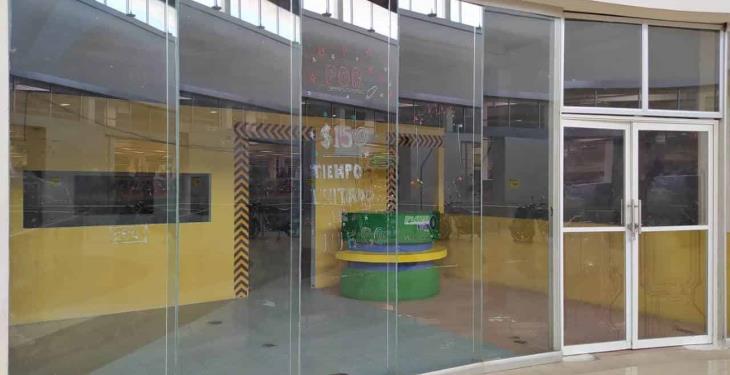 FOTO GALERÍA: Cada vez hay más locales comerciales desocupados; negocios ya no pudieron abrir en la nueva normalidad