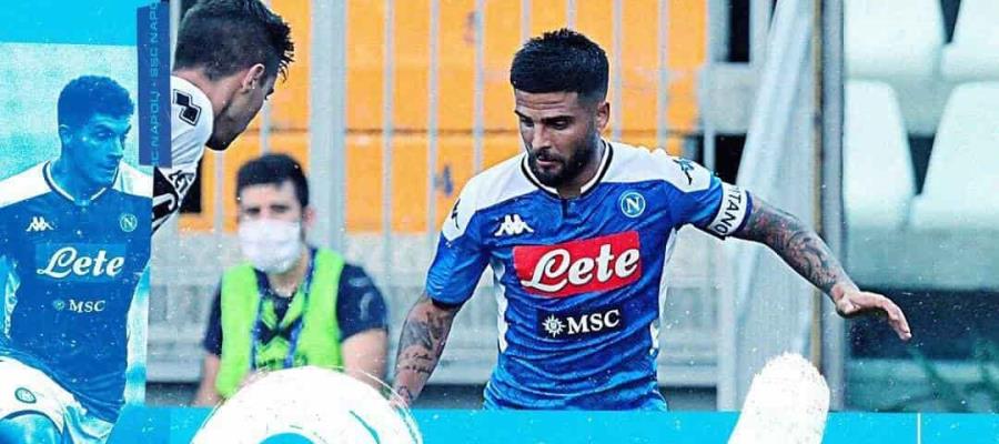 Con polémica arbitral, caen Chucky y Napoli y se alejan de la Europa League