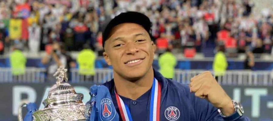 Lesionan a Mbappé en partido de la Copa Francia Lesionan a Mbappé en partido de la Copa Francia