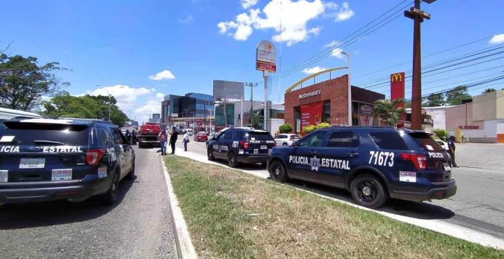 Detienen entre disparos a tres sujetos por robo de autos en Ruiz Cortines