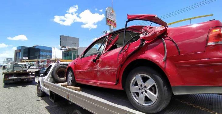 Detienen entre disparos a tres sujetos por robo de autos en Ruiz Cortines