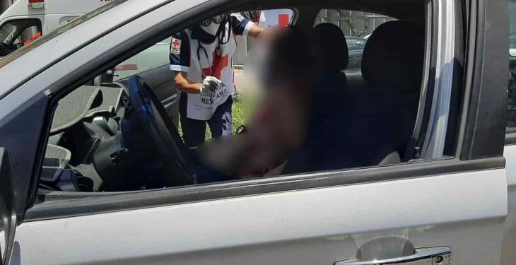 Detienen entre disparos a tres sujetos por robo de autos en Ruiz Cortines