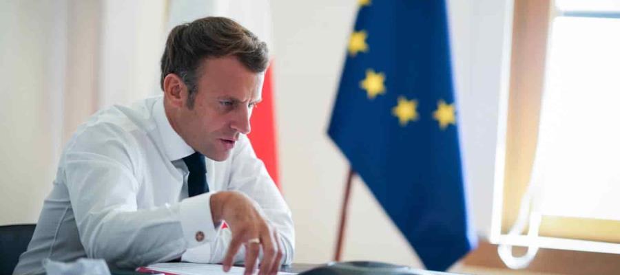 Se aplica el presidente de Francia, Emmanuel Macron, dosis de refuerzo anticovid