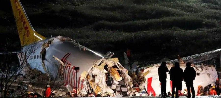 Avión de Air India se parte en dos… al hacer aterrizaje de emergencia