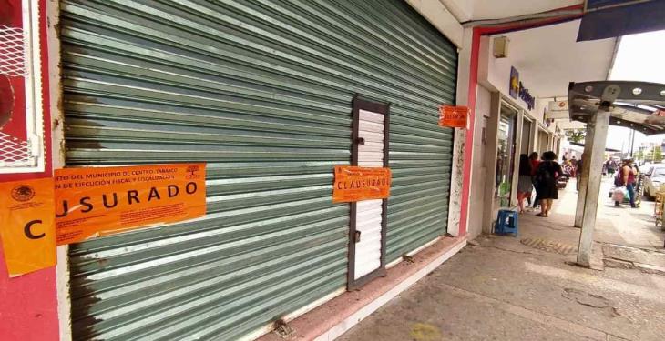 Advierte Ayuntamiento de Centro a comercios establecidos que serán clausurados si invaden banquetas y calles
