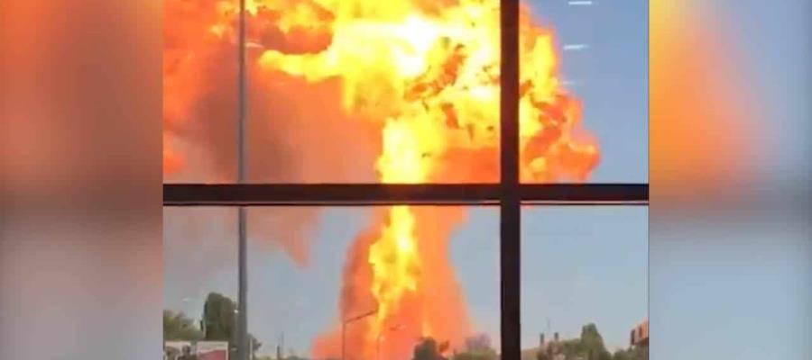 Explota gasolinera y deja varios heridos