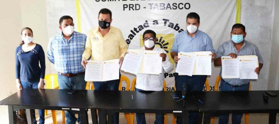 Nombran por acuerdo a Javier Cabrera nuevo dirigente del PRD Tabasco; el sábado será ratificado