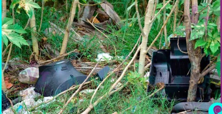 FOTO GALERÍA: Basura electrónica termina en tiraderos y calles de Villahermosa