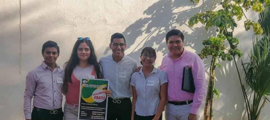 Estudiantes de Derecho ofrecen asesoría gratuita como un servicio a la comunidad tabasqueña
