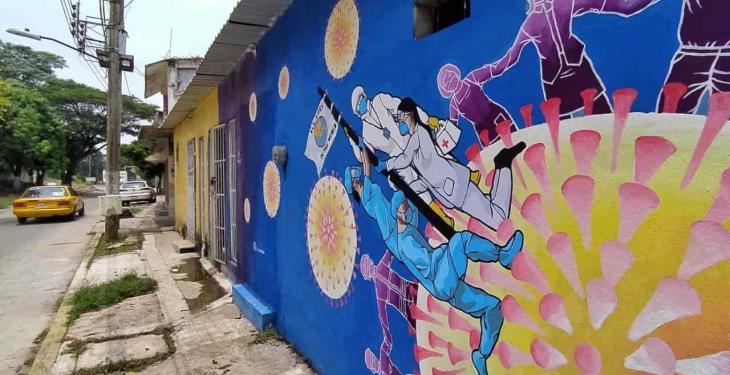 Pintan mural urbano sobre la pandemia por covid-19 en la Manga I