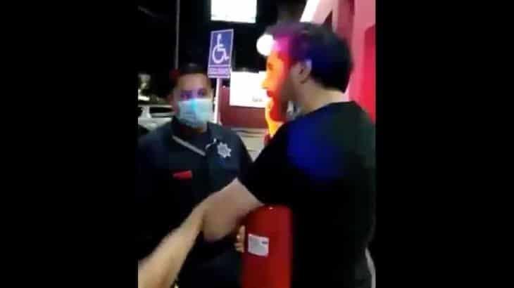 Delegado de Relaciones Exteriores conocido como Lord Borracho presentó su renuncia al cargo