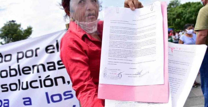 Ven transportistas en riesgo prestación del servicio de transporte público por falta de pagos de unidades