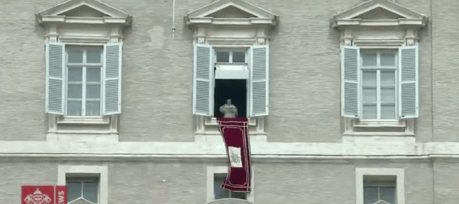 Reconoce Papa Francisco ayuda a Isla Mauricio tras derrame de hidrocarburo