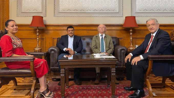 Sin rupturas y en completa armonía cambios en SEMARNAT y Bienestar dice AMLO al formalizar relevos