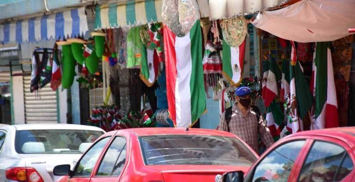 Pese a pandemia, persiste el espíritu patrio en los villahermosinos Pese a pandemia, persiste el espíritu patrio en los villahermosinos