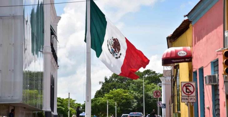 Pese a pandemia, persiste el espíritu patrio en los villahermosinos Pese a pandemia, persiste el espíritu patrio en los villahermosinos