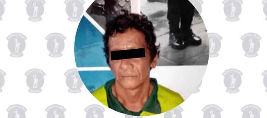 Detienen a sujeto que amenazaba a transeúntes en Nueva Pensiones