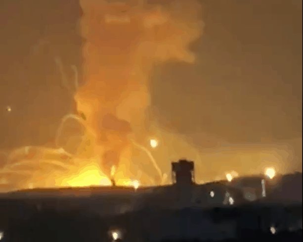Explota almacén de munición militar al norte de Jordania, no se reportan heridos