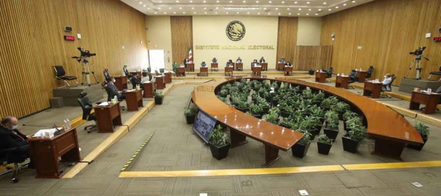 Ordena INE retiro de spots del segundo informe presidencial de AMLO por transmisión extemporánea