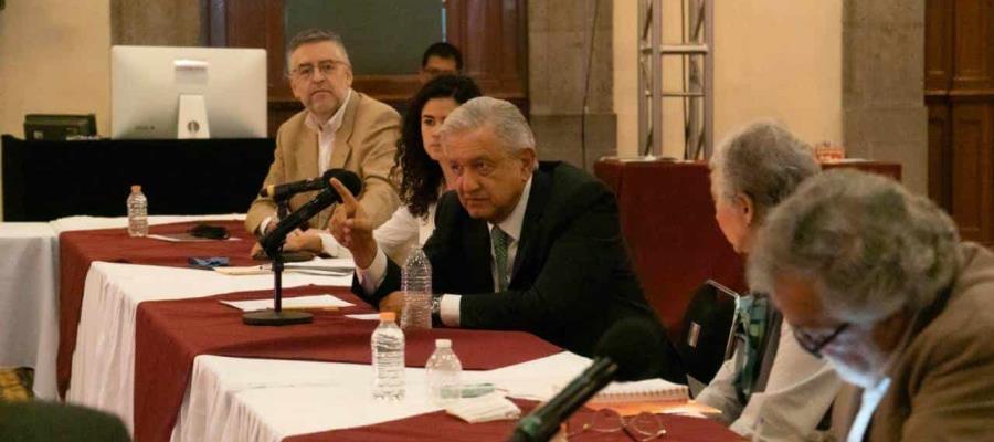 Acuerda AMLO con familiares de víctimas iniciar de forma inmediata el rescate en Pasta de Conchos Acuerda AMLO con familiares de víctimas iniciar de forma inmediata el rescate en Pasta de Conchos