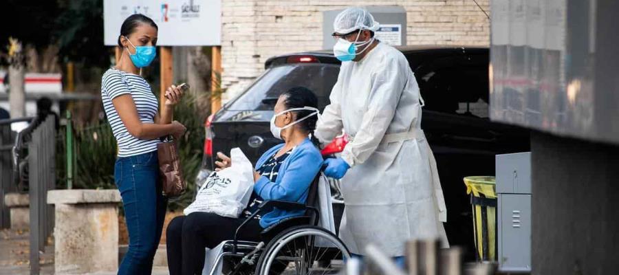 4 millones de trabajadores de la salud se han infectado de Covid-19 en el mundo: OMS