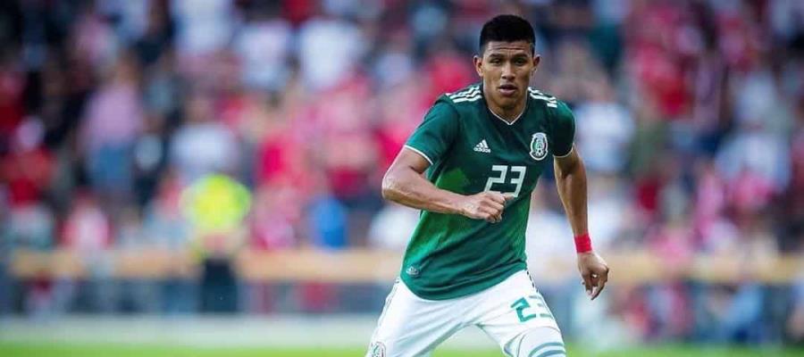 Llega Gallardo a la concentración con el Tri
