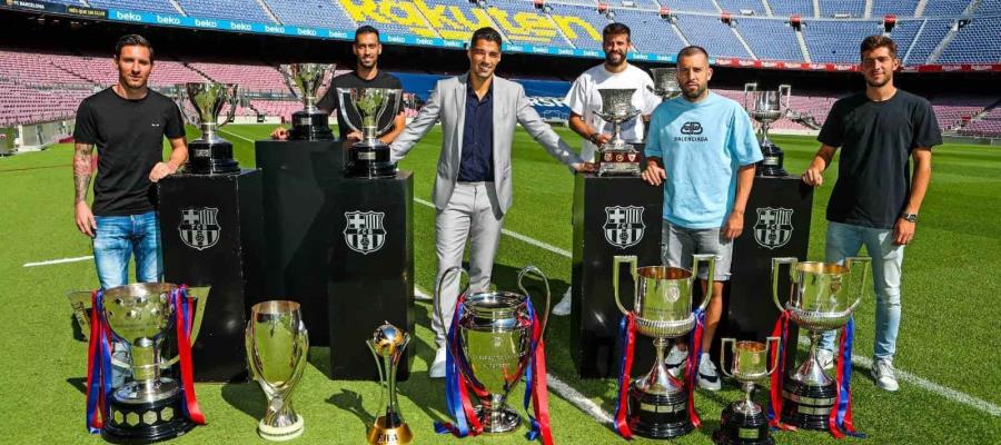 Con un gesto de reproche a Bartomeu, se despide Luis Suárez del Barça
