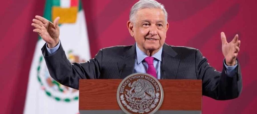 A finales de octubre regresarían a laborar empleados del gobierno federal: AMLO A finales de octubre regresarían a laborar empleados del gobierno federal: AMLO