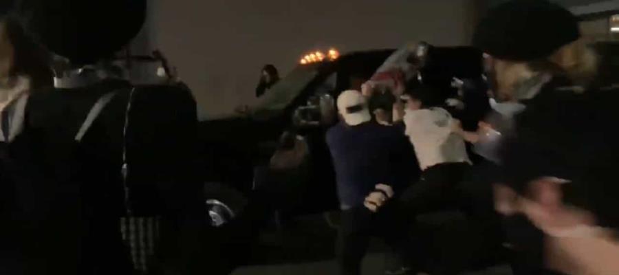 Arrollan a manifestantes durante protesta racial… en Hollywood