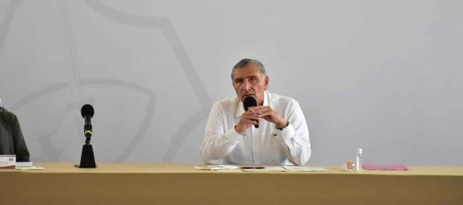 No ve el Gobernador de Tabasco que su secretario de Bienestar se esté haciendo propaganda