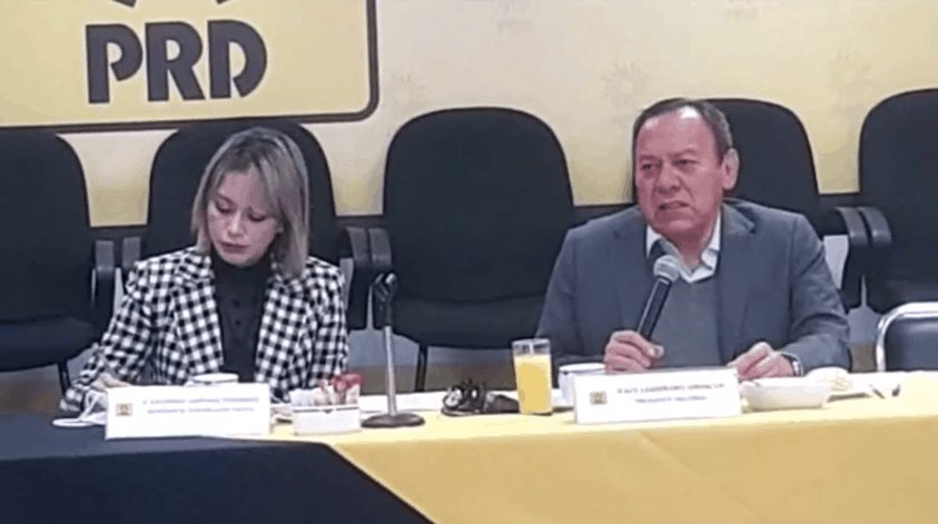 PRD haría alianza con PRI y PAN para buscar cuatro gubernaturas en 2021, revela Jesús Zambrano PRD haría alianza con PRI y PAN para buscar cuatro gubernaturas en 2021, revela Jesús Zambrano