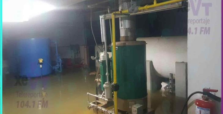 Se registran anegaciones en parte baja del Hospital Rovirosa; no es área de atención