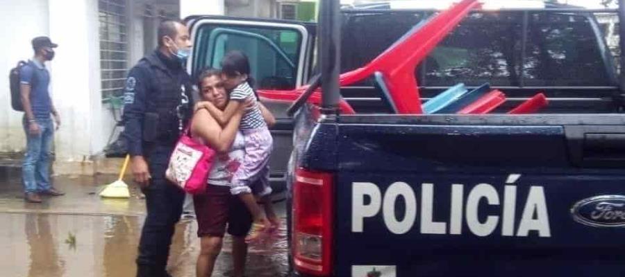 Ayuda personal de seguridad pública a grupos vulnerables a trasladarse a lugares seguros