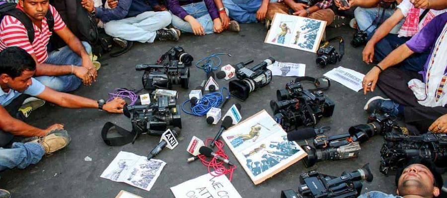 En México cada 10.7 horas agreden a la prensa: Article 19 MX