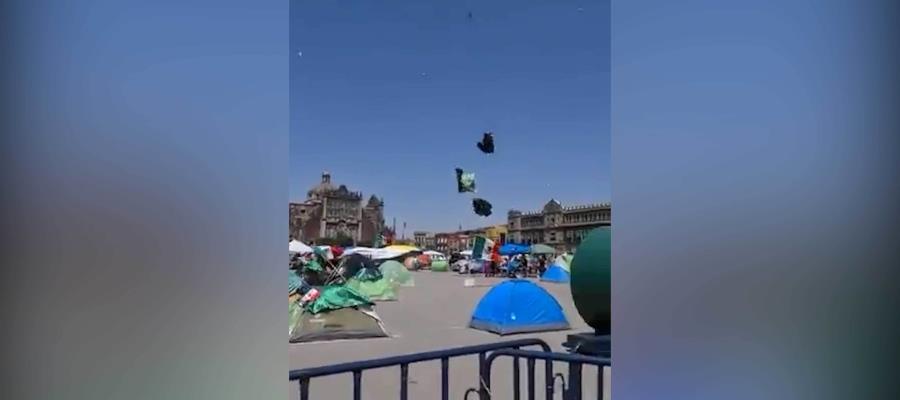 Se mofa Andrés Manuel de que volaron las casas de campaña de FRENAAA en el Zócalo Se mofa Andrés Manuel de que volaron las casas de campaña de FRENAAA en el Zócalo