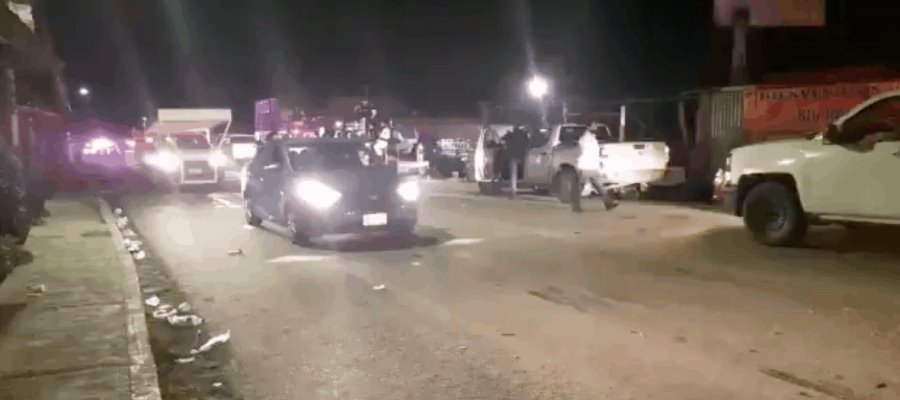 Liberan carretera a Nacajuca; aseguran unidades que dejaron abandonadas