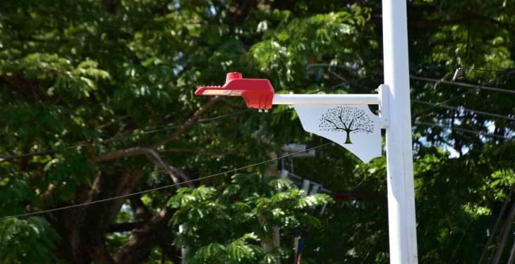 Estrena Circuito deportiva nuevas luminarias led