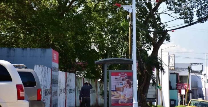 Estrena Circuito deportiva nuevas luminarias led