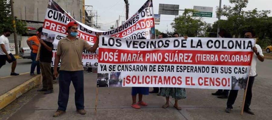 Marchan habitantes de Tierra Colorada por calles de Vhsa; exigen ser censados