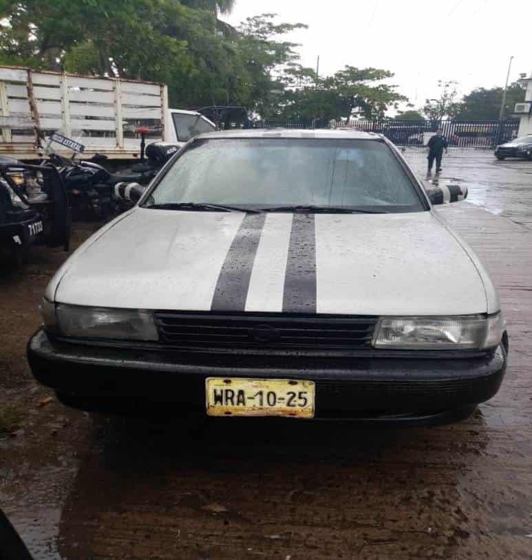 Asegura SSPC vehículo con placas sobrepuestas