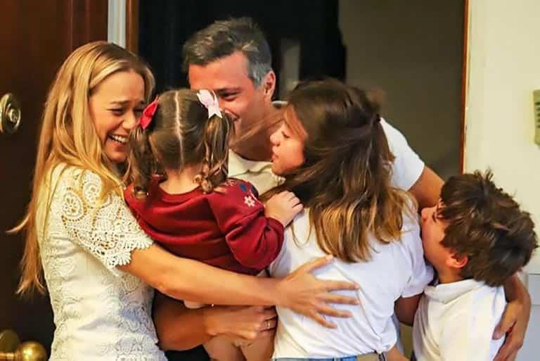 Leopoldo López, líder opositor de Venezuela se reencuentra con su familia en Madrid, España Leopoldo López, líder opositor de Venezuela se reencuentra con su familia en Madrid, España