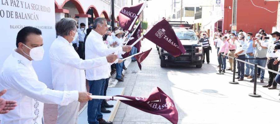 Inicia gobernador gira por municipios de Los Ríos; entregará patrullas Inicia gobernador gira por municipios de Los Ríos; entregará patrullas